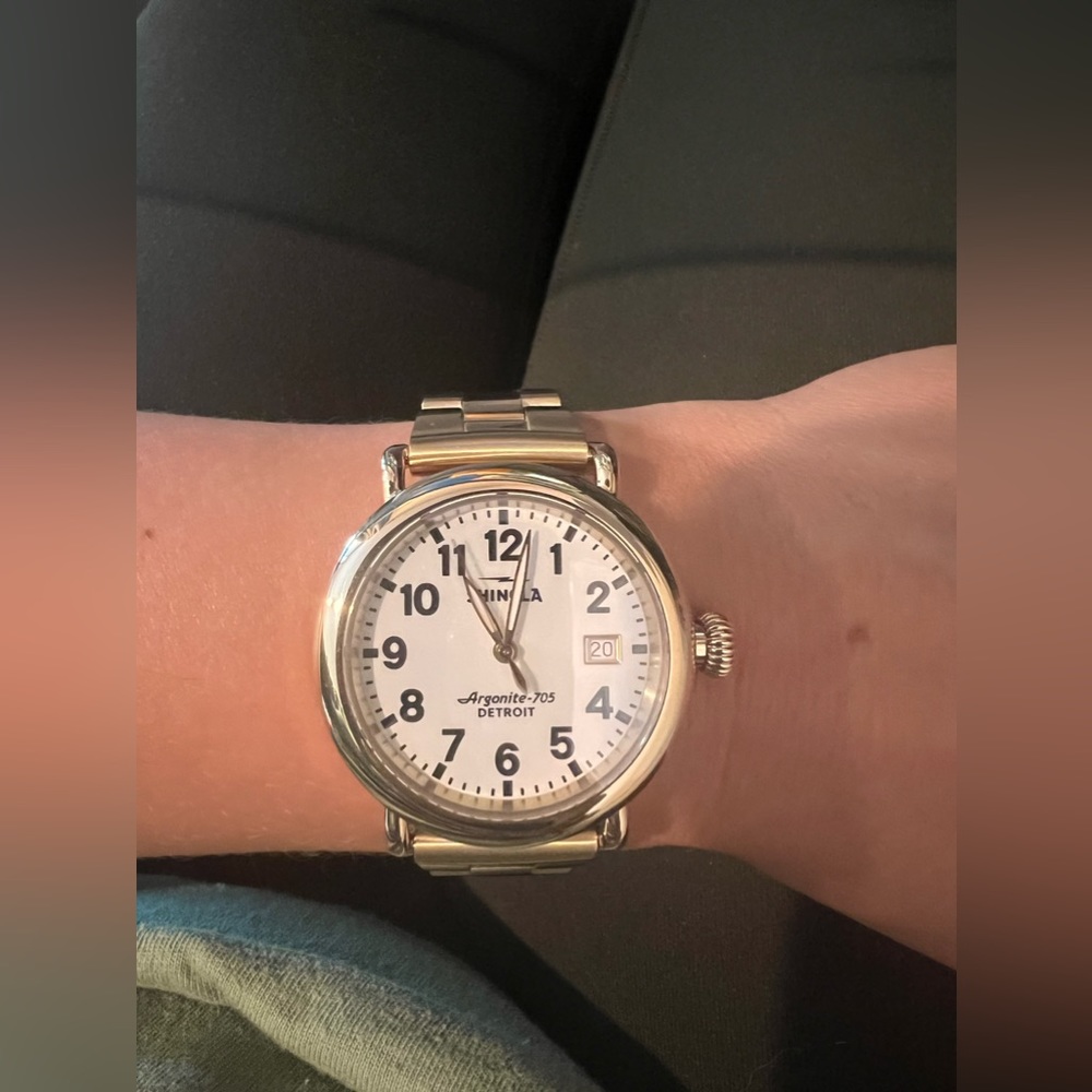 Shinola Runwell 41mm gold stainless steel band